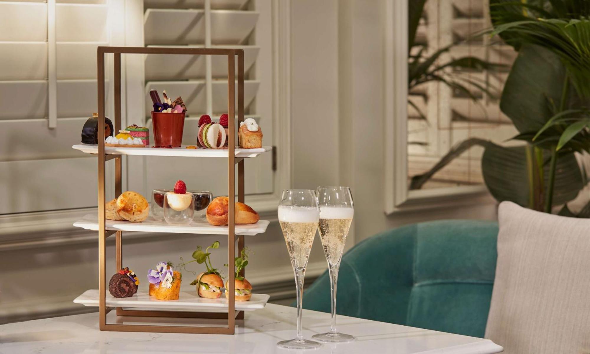 100 Queen'S Gate Hotel London, Curio Collection By Hilton Exterior photo Afternoon tea at The Ivy, St John's Wood
